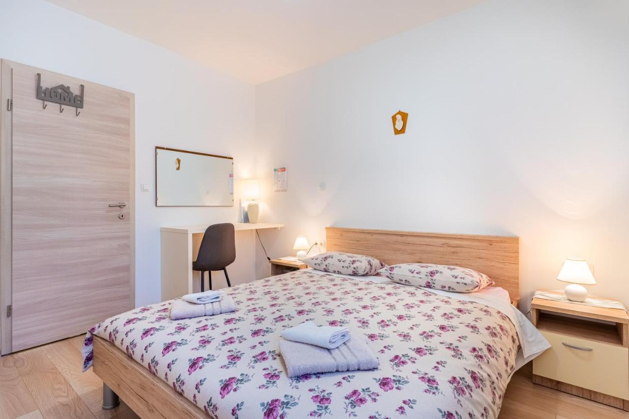 Room Laudina Cres Esterno foto