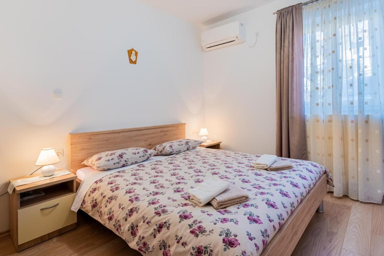 Room Laudina Cres Esterno foto
